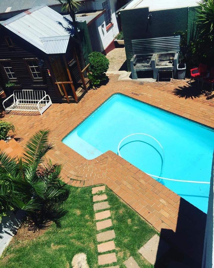 Hostel Melville House
